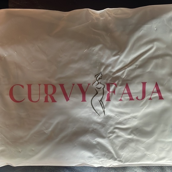 Curvy Faja Open Bust Tummy Control w Zipper - Picture 6 of 6